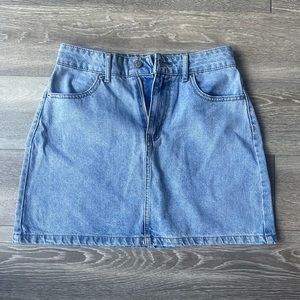 FOREVER21 JEAN DENIM MINI SKIRT HIGH WAISTED SIZE SMALL NEW WITH TAG